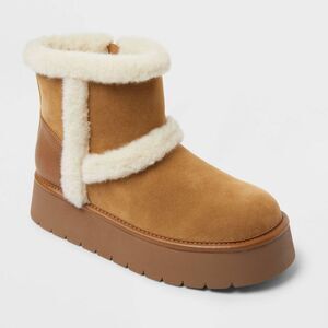 Universal Thread - Women’s Luma Boots with Memory Foam Insole - Unive Cognac